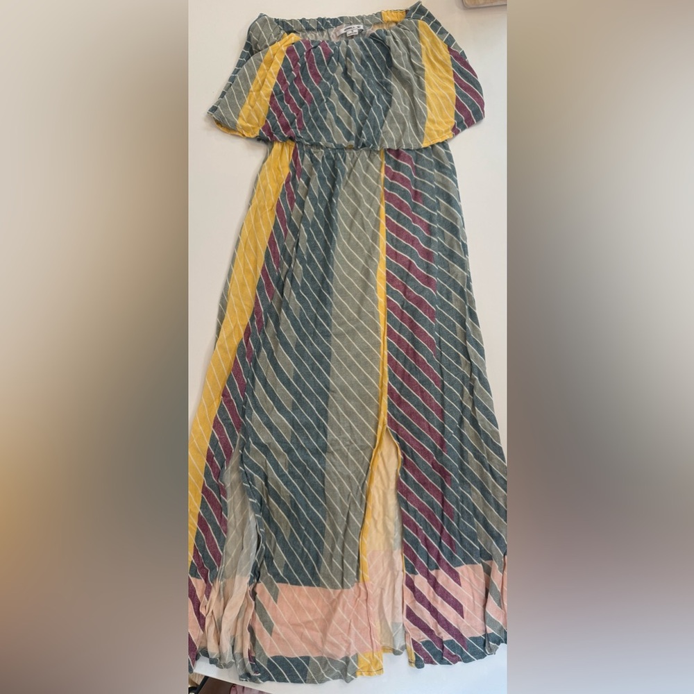 Women’s O’Neill strapless dress (small)